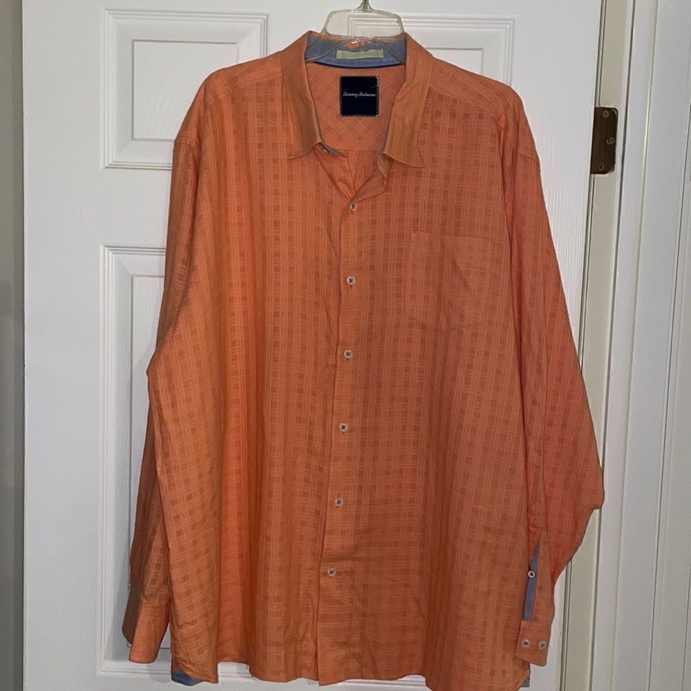 Tommy Bahama Long Sleeve Linen Blend Button Down shirt